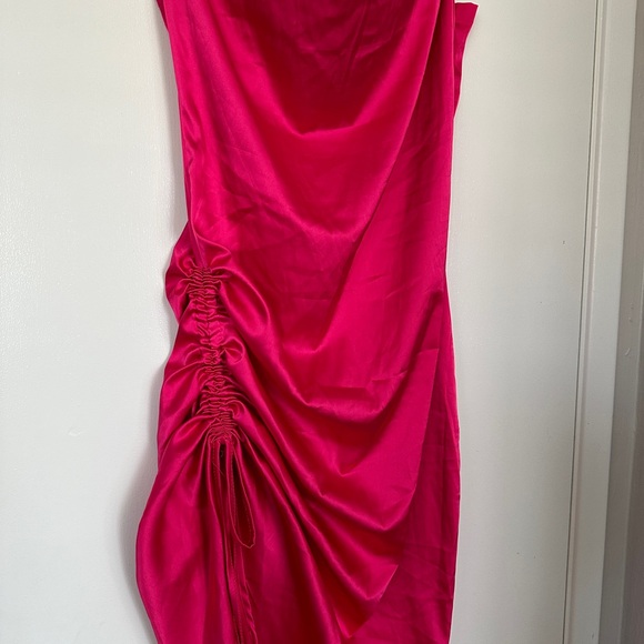 Dress with adjustable straps. String for slit adjustment - Picture 5 of 5